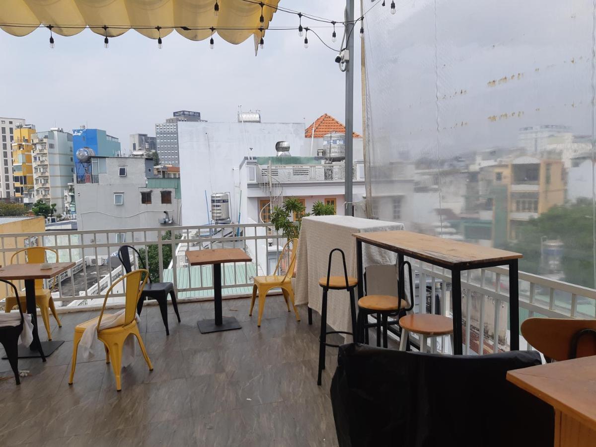 Yelo Hostel & Cafe Ciudad Ho Chi Minh  Exterior foto
